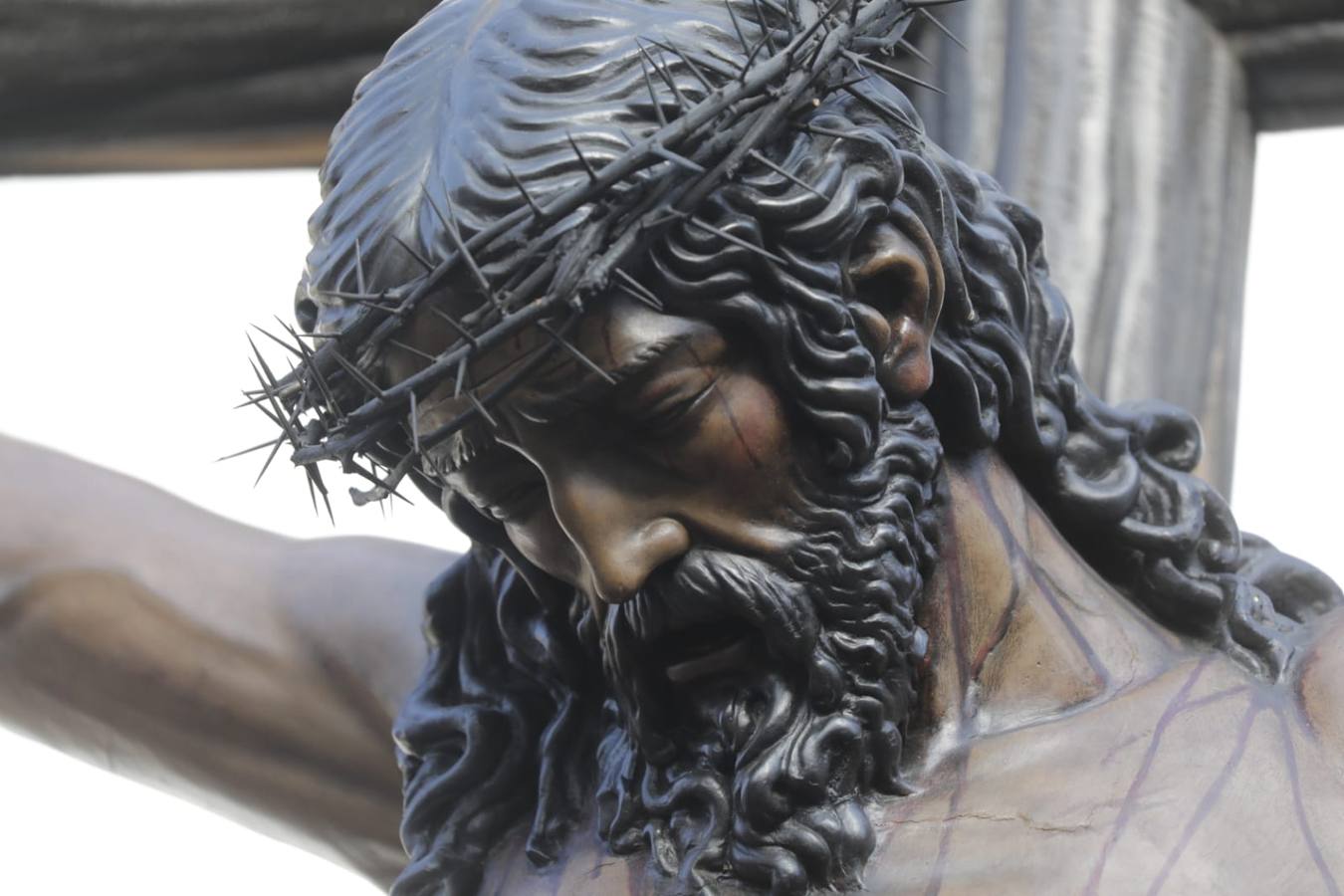 El Cristo de las Almas ha presidido el Viacrucis del Consejo de Cofradías, un clásico en la Cuaresma de Sevilla