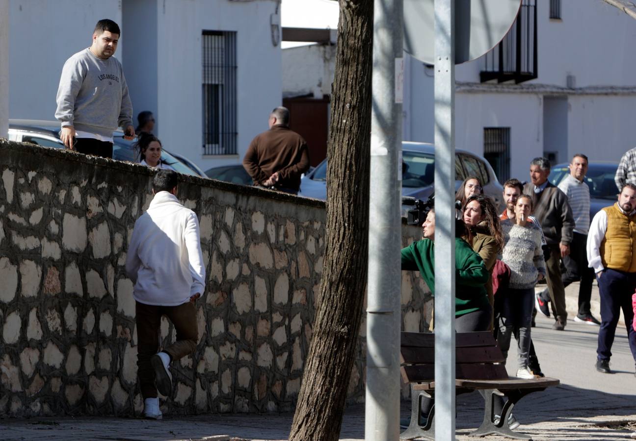 En imágenes, tensión durante la reconstrucción del crimen de El Rubio