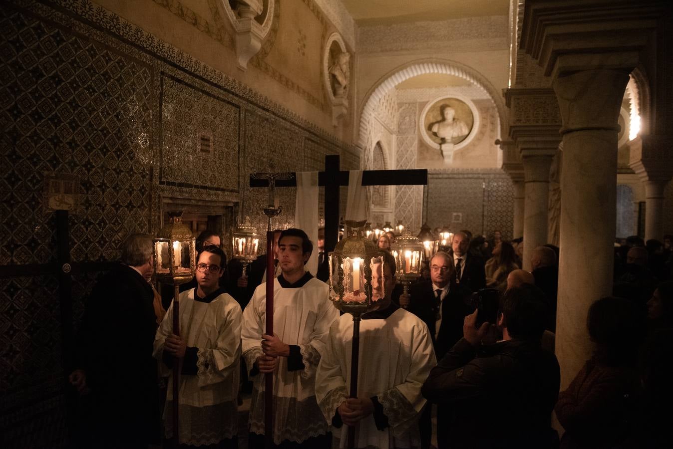 El tradicional viacrucis de la Pía Unión en la Casa de Pilatos