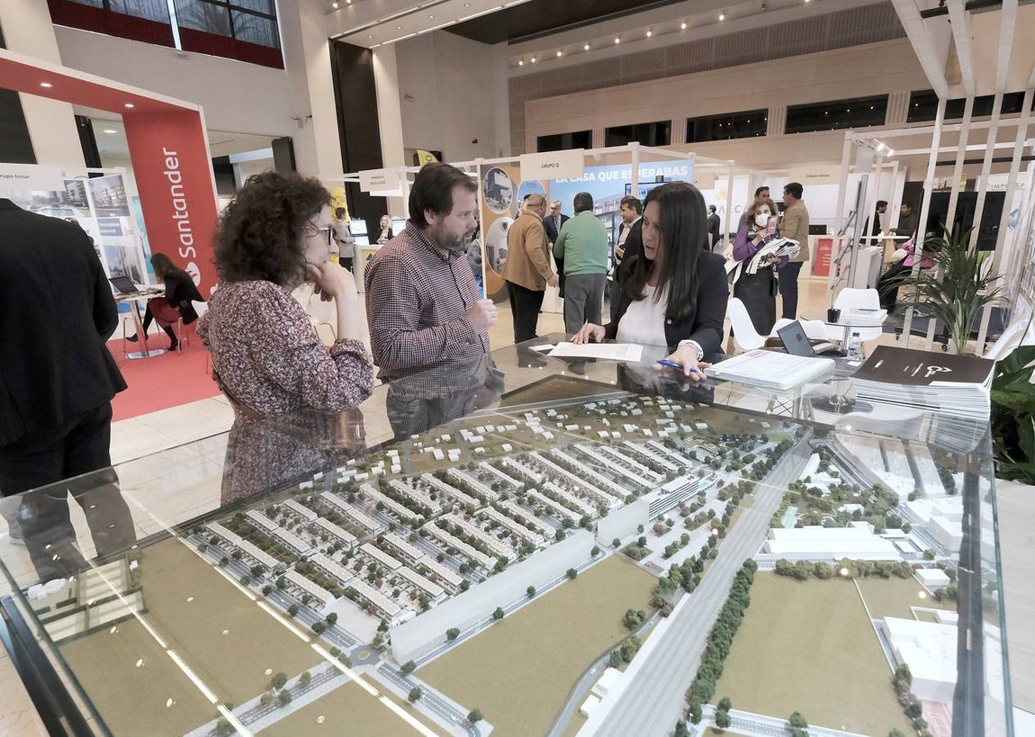Inauguración de la novena edición de la feria inmobiliaria en el Hotel NH Collection de Sevilla