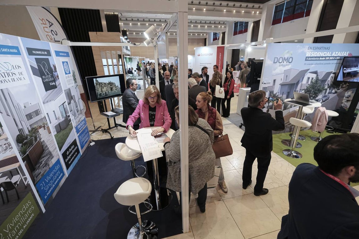 Inauguración de la novena edición de la feria inmobiliaria en el Hotel NH Collection de Sevilla