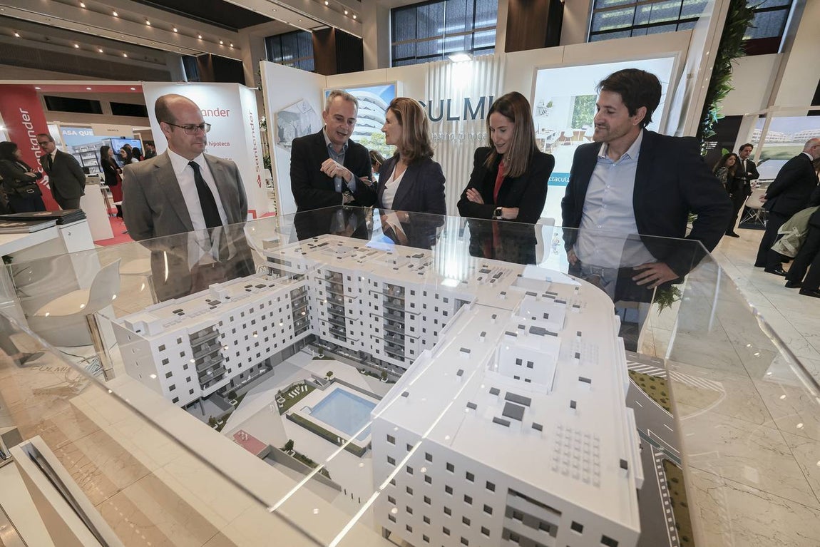 Inauguración de la novena edición de la feria inmobiliaria en el Hotel NH Collection de Sevilla