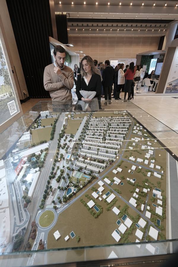 Inauguración de la novena edición de la feria inmobiliaria en el Hotel NH Collection de Sevilla