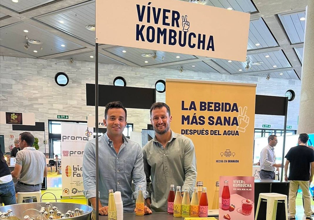 Fernando Martín y Raúl de Frutos, fundadores de Víver Kombucha