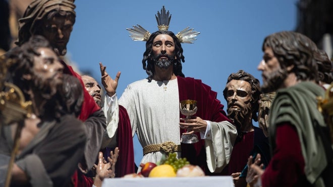 Primer paso de la hermandad de la Cena