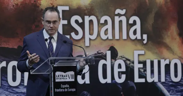 Pedro Baños en el Club de Directivos de Andalucía en Cajasol