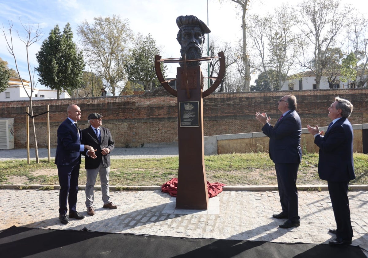 Inauguración de la escultura a Juan Sebastián de Elcano en el muelle de Nueva York