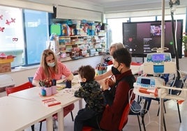 Aulas hospitalarias, el colegio al que los niños siempre quieren volver