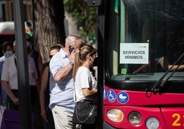 Se desconvoca la huelga en Tussam prevista para el Viernes de Dolores y la Feria de Abril de Sevilla