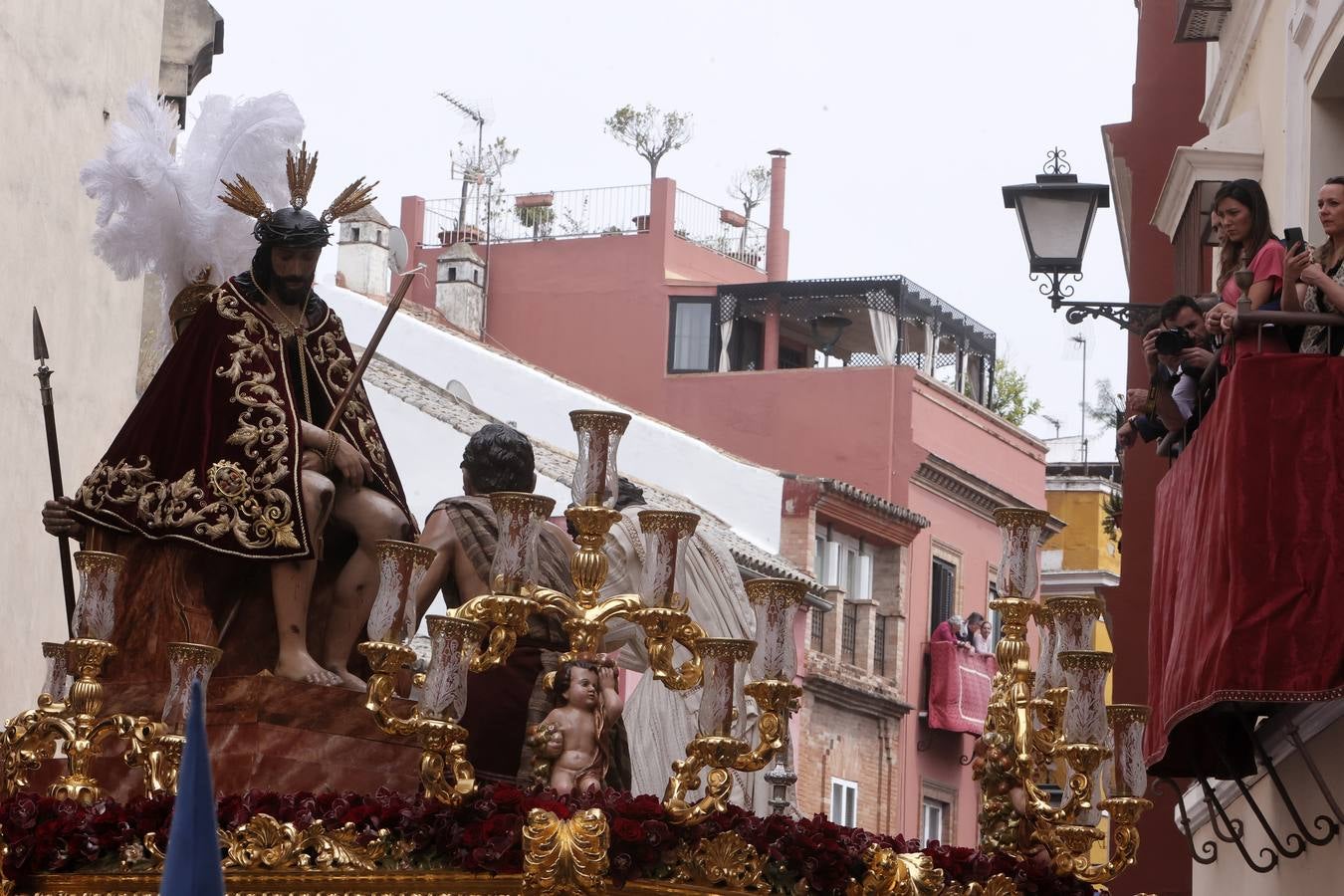 Salida de la hermandad de San Esteban en el Martes Santo de la Semana Santa de Sevilla 2023