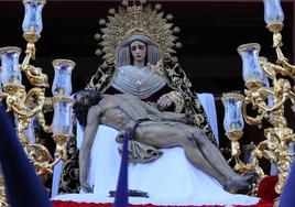 En vídeo, la entrada en la Campana del misterio de la Piedad del Baratillo el Miércoles Santo