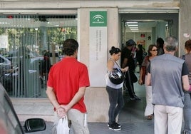 Cuándo se cobra el paro en el mes de abril: estos son los días según cada banco