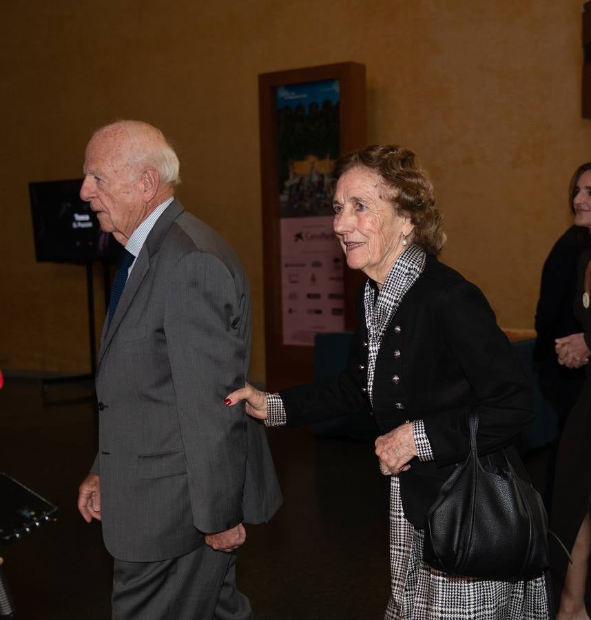 El pregonero estuvo arropado por numerosos amigos y aficionados a los toros