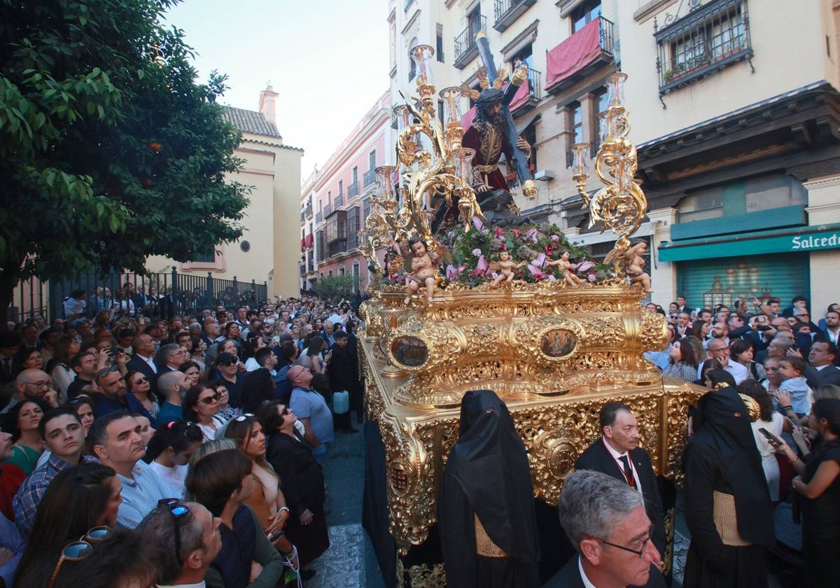 El paso del Señor de las Tres Caídas de San Isidoro