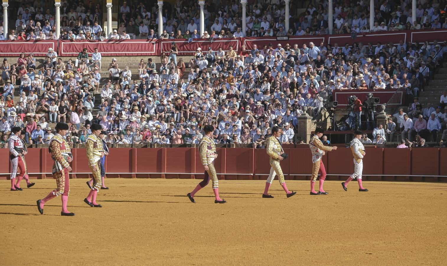 Corrida del dieciséis de abril de 2023 en la Plaza de Toros de Sevilla 