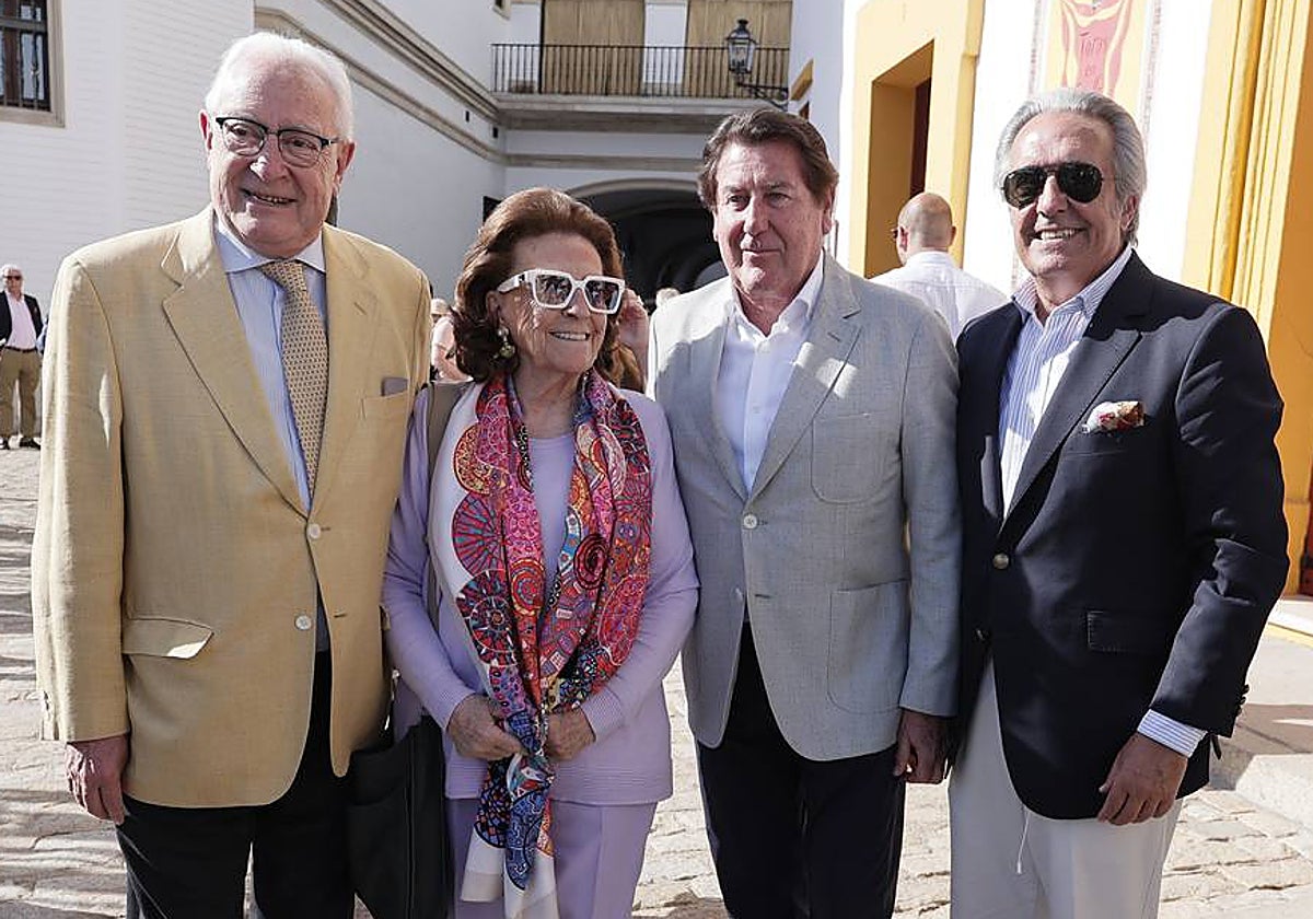 Jaime Raynaud, Magdalena Valdenebro, Miguel Gallego y Ramón Ybarra