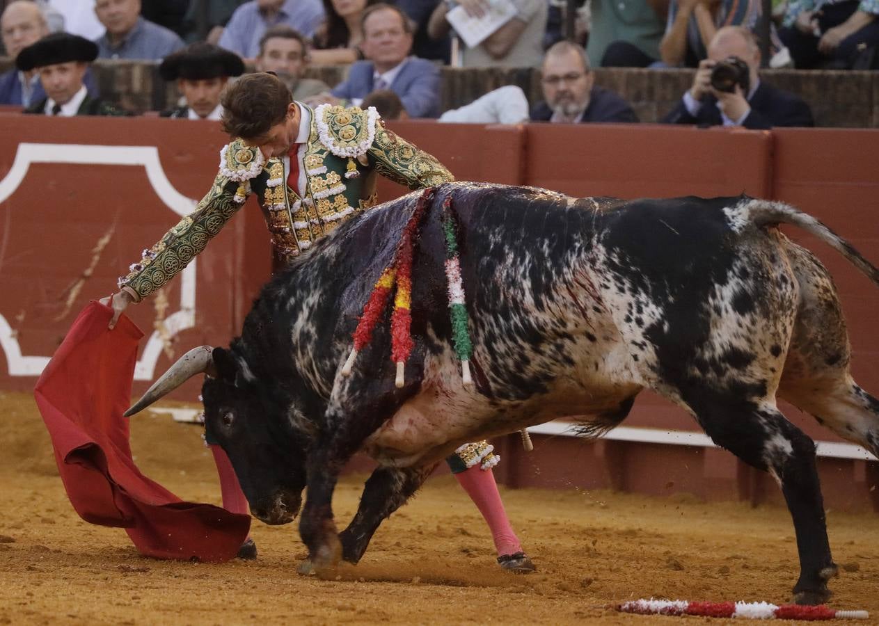 Alfonso Cadaval, con los dos astados de su lote 