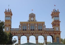 Las casetas de hermandades y los vínculos entre la Semana Santa y la Feria de Abril