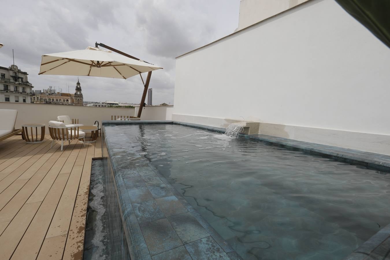 Diferentes estancias del Hotel Nobu de la Plaza de San Francisco