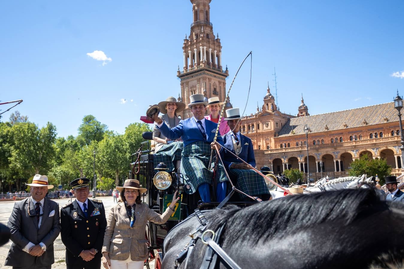Entrega de trofeos del Campeonato Internacional de Enganches de Tradición en Sevilla