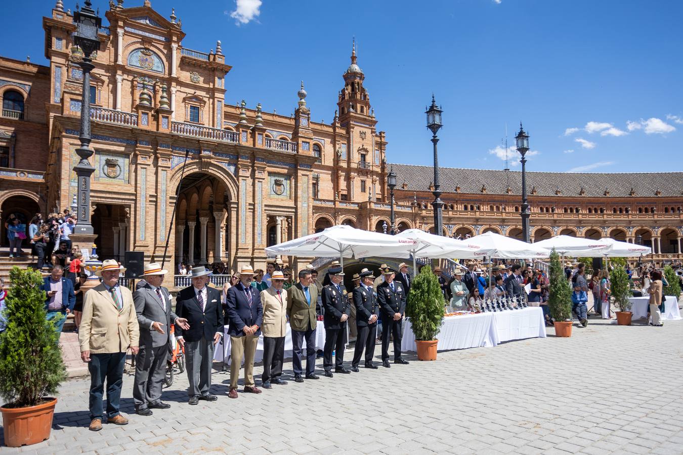 Entrega de trofeos del Campeonato Internacional de Enganches de Tradición en Sevilla