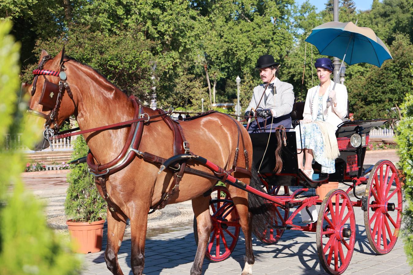 Participantes en el XI Campeonato Internacional de Enganches de Tradición (CIAT) y la Copa de Naciones, en la Plaza de España