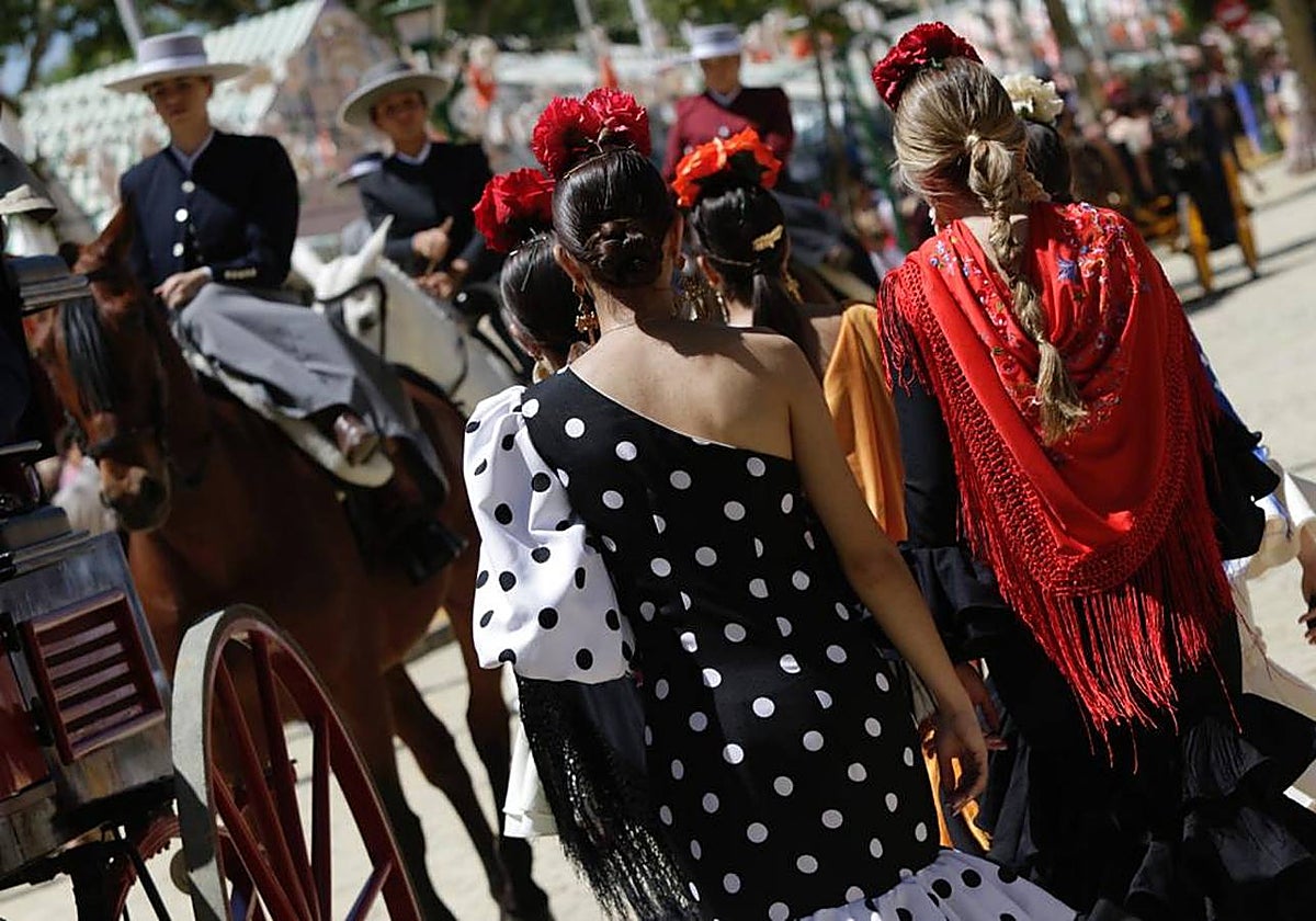 Gran ambiente en el real de la Feria este domingo