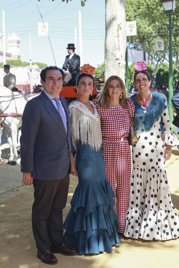 Gonzalo y Alejandra Fedriani, Sandra González-Palomino e Inés Fedriani