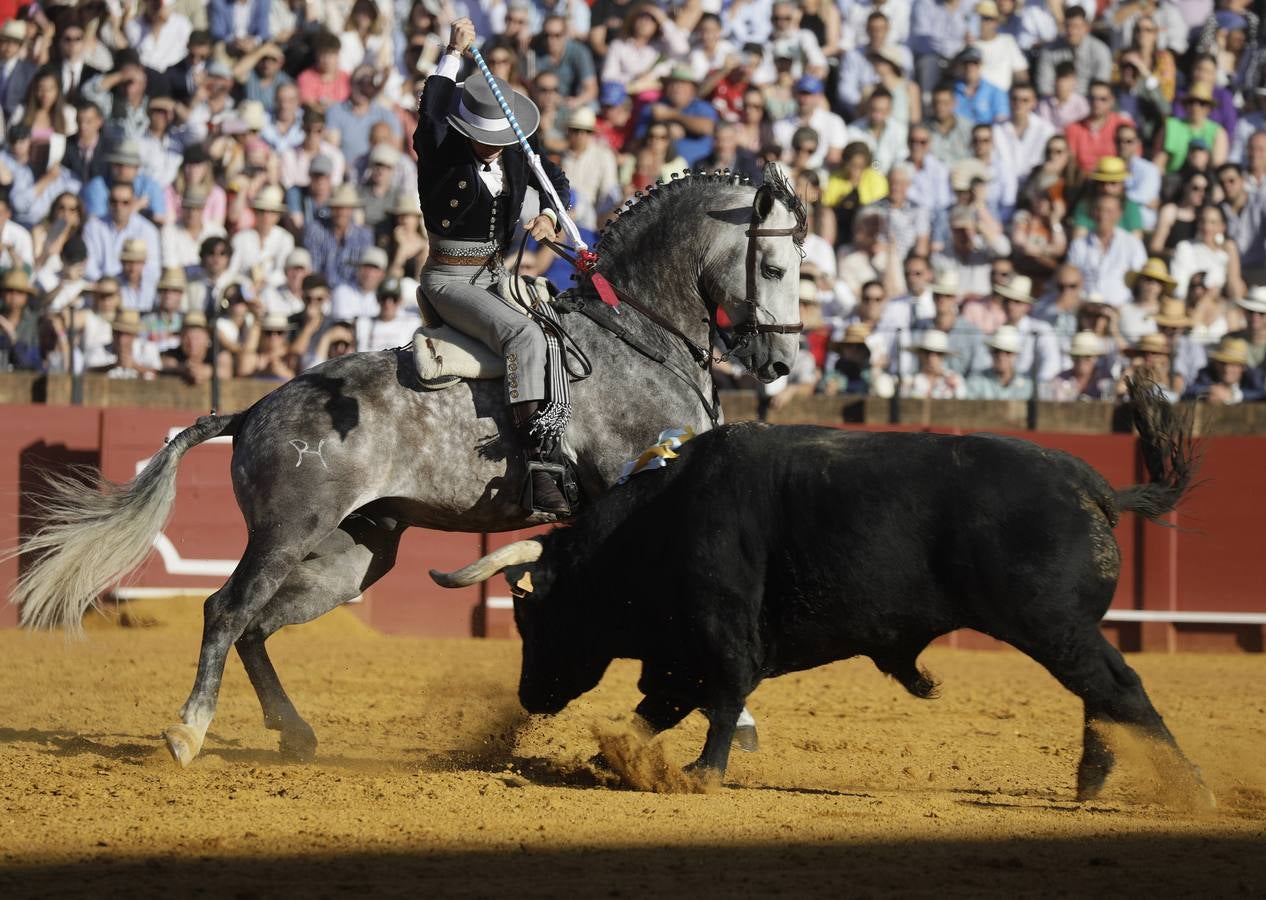 Domingo triunfal de Guillermo Hermoso de Mendoza en la plaza de toros de Sevilla