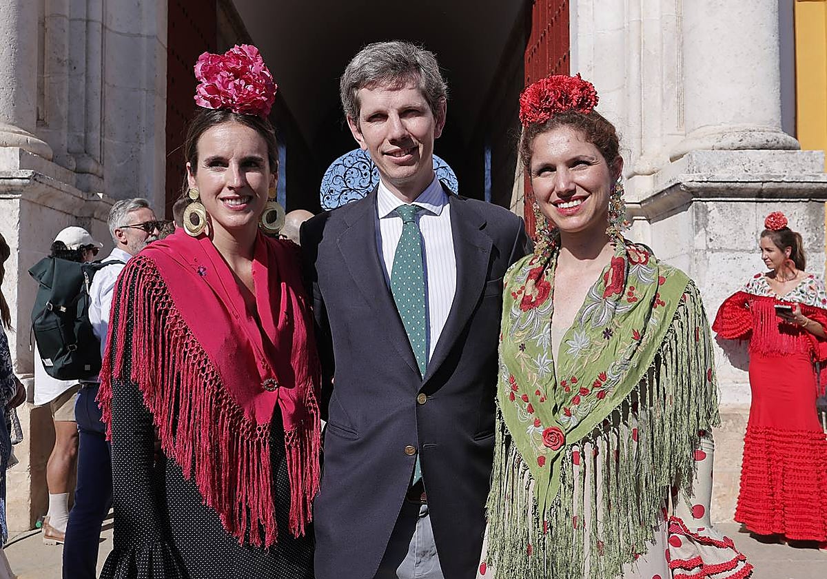 Cristina Moreno de la Cova, Álvaro Fernández y Cristina Salinas
