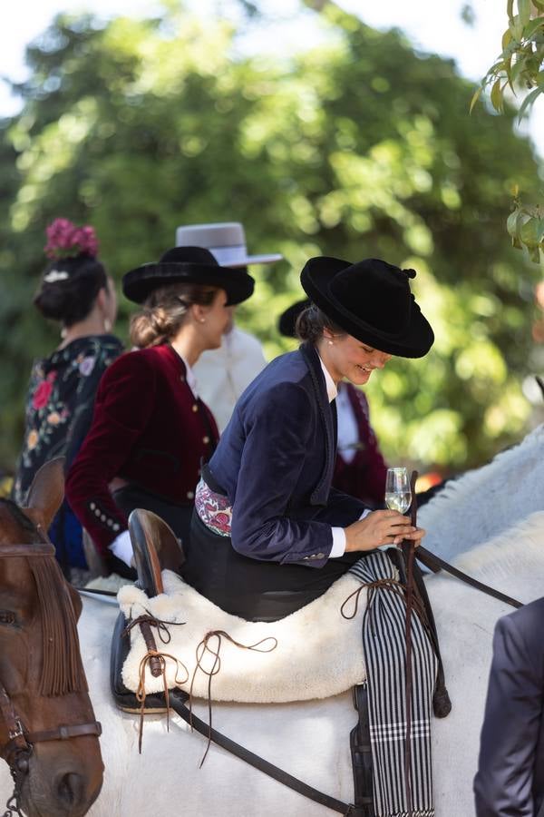 Calor y multitudes este lunes en el real de la Feria