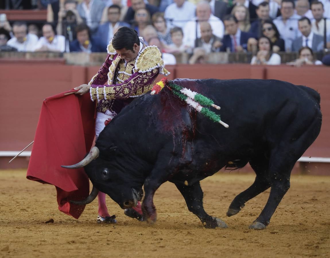 Emilio de Justo ha cortado dos orejas este lunes en la plaza de toros de Sevilla