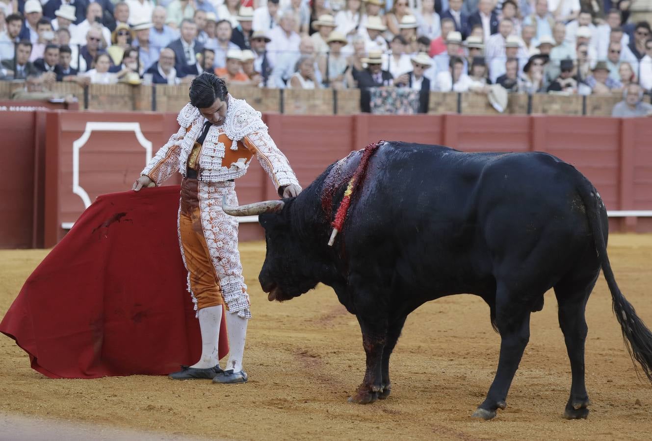 Faena de Morante de la Puebla, en la plaza de toros de Sevilla