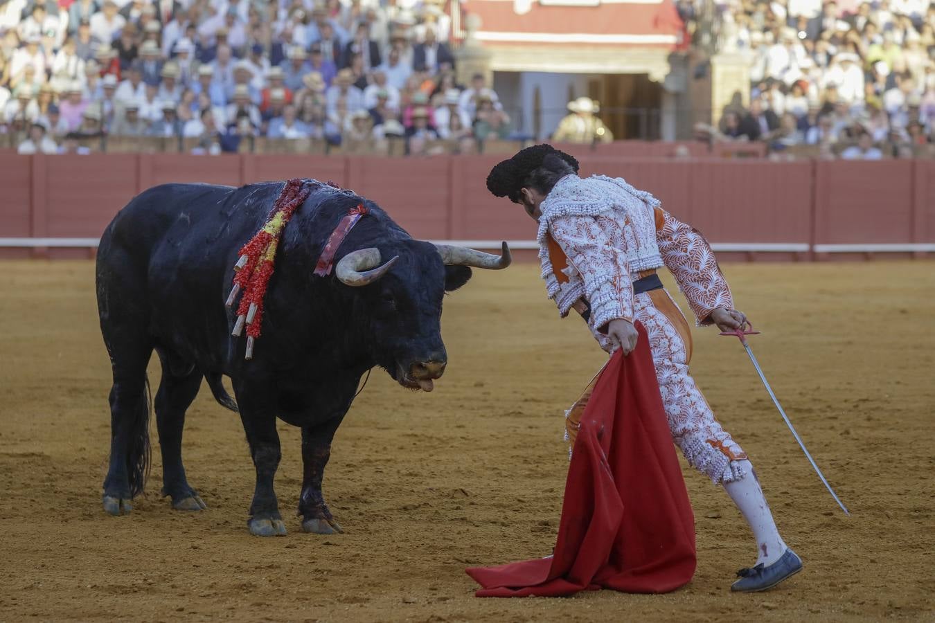 Faena de Morante de la Puebla, en la plaza de toros de Sevilla