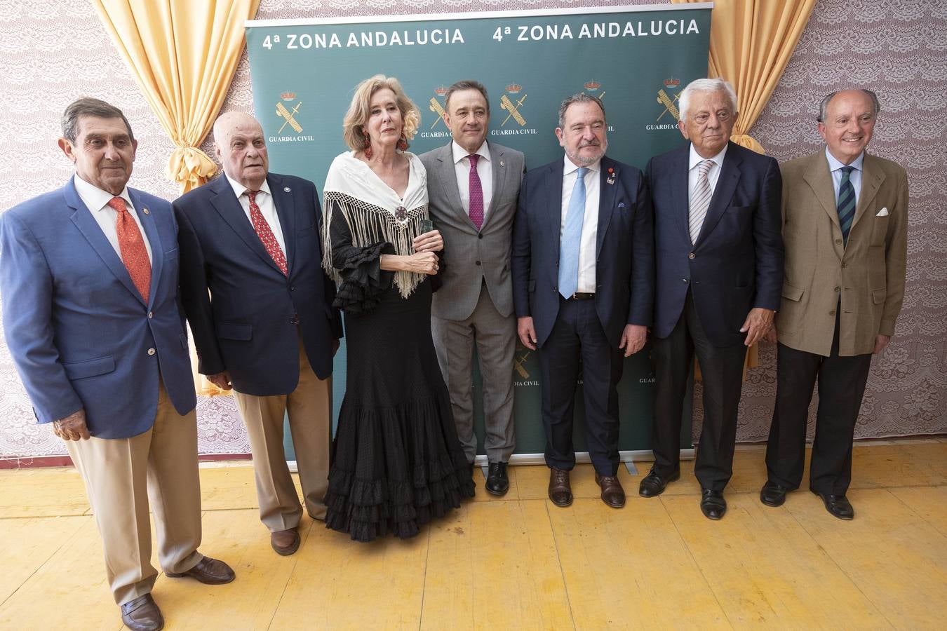 La Guardia Civil también ha celebrado su recepción en la histórica caseta de 'La Pareja'