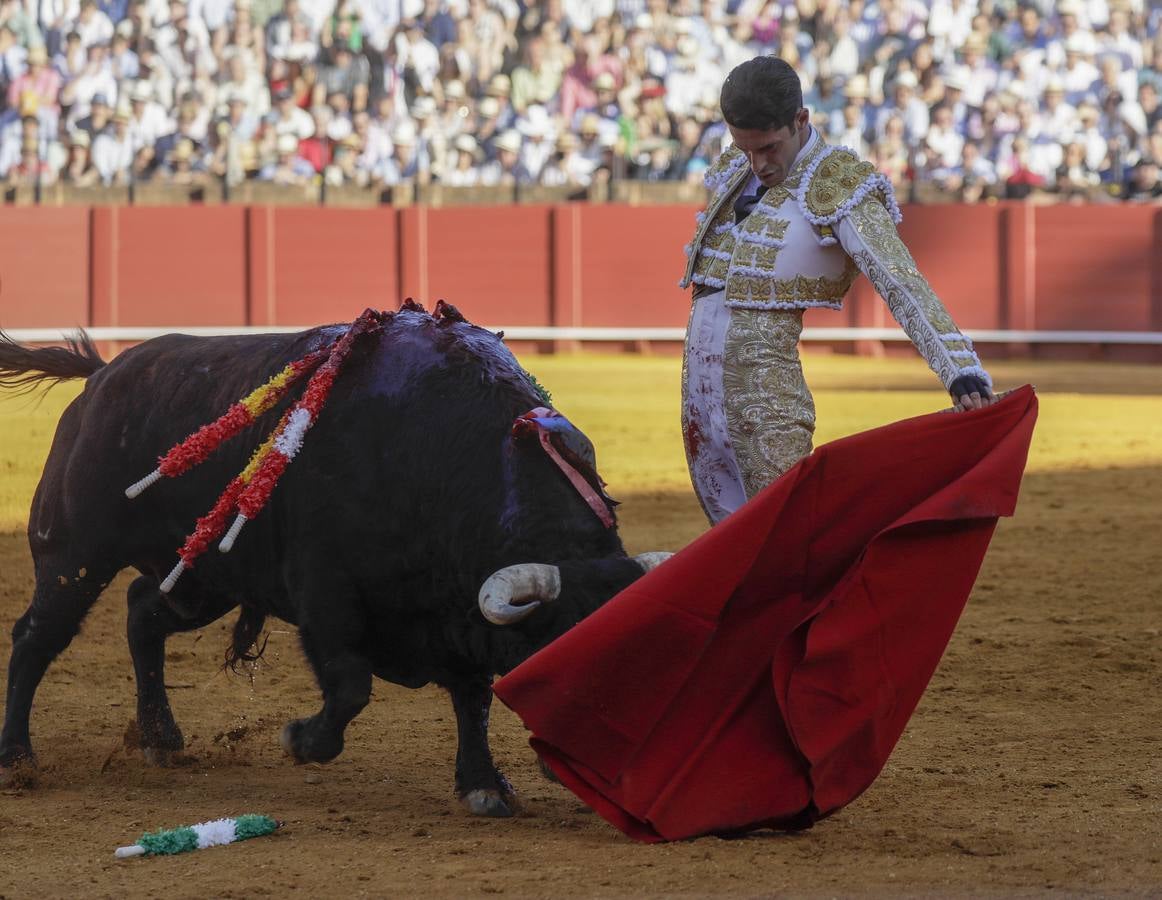 Faena de Alejandro Talavante, este lunes en la plaza de toros de Sevilla