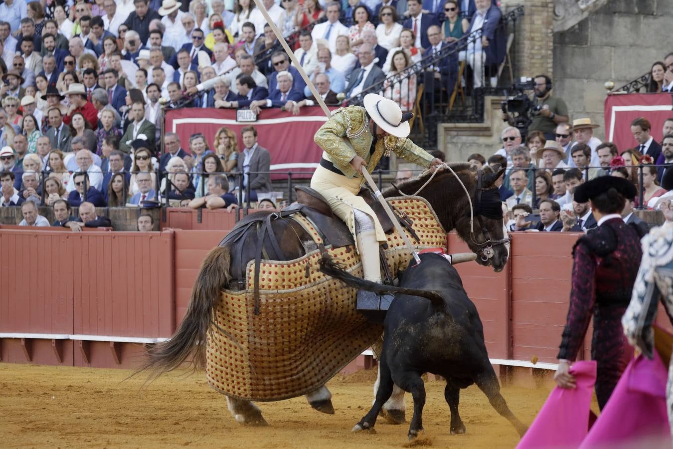 Estampas de la corrida de este martes de Feria