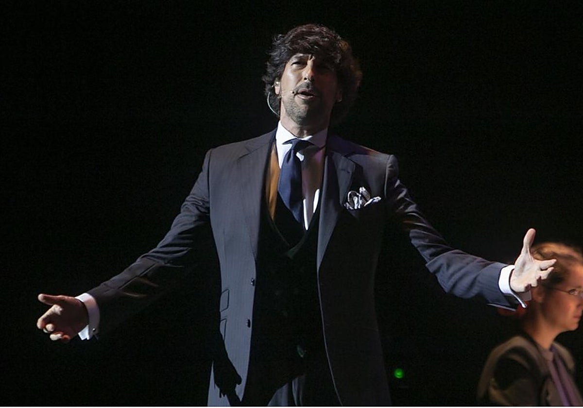 El artista nazareno Manuel Lombo