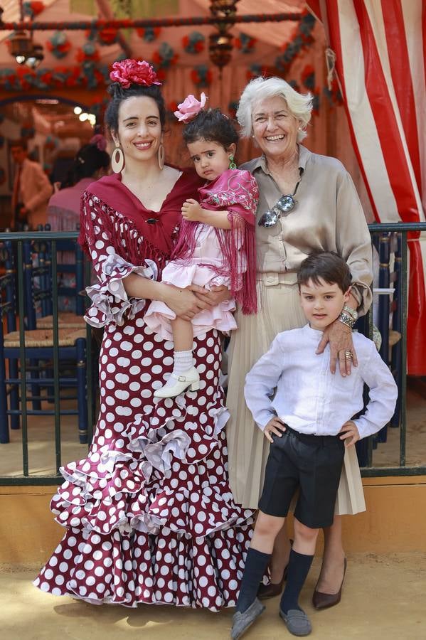Teresa Ballester, Lola Burdett, Lola Palma y Willie Burdett