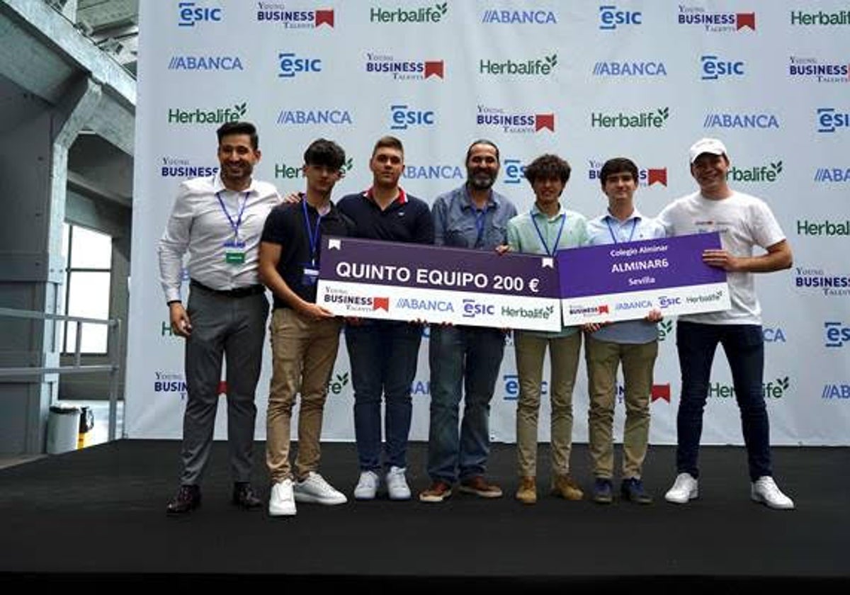 Quinto puesto como mejores empresarios virtuales de España para cuatro estudiantes de Sevilla
