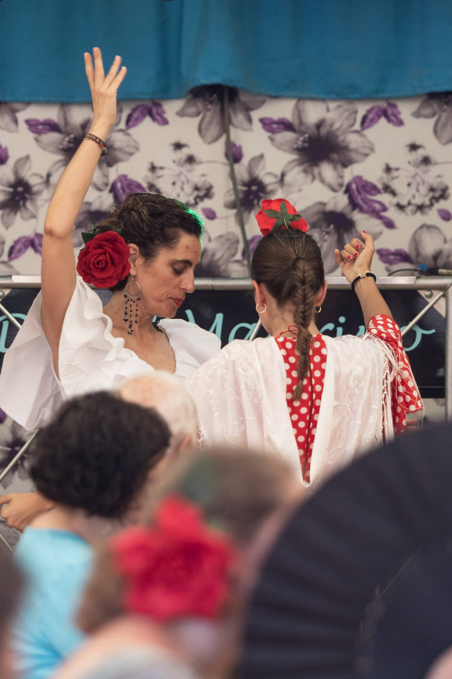 Ambiente en el Real durante el último día de la Feria de Abril de 2023