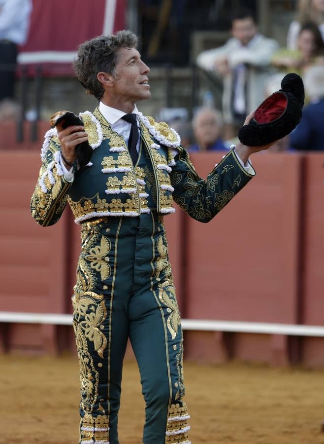 Escribano cortó una oreja y se le resistió la segunda por una mal estocada