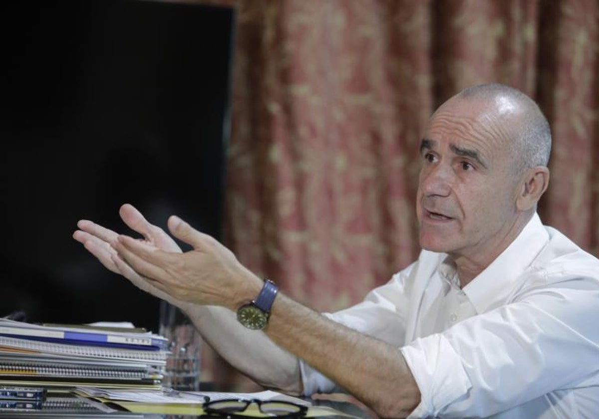 El candidato del PSOE Antonio Muñoz, en una entrevista a ABC de Sevilla