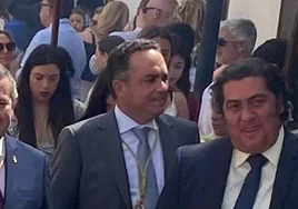 El alcalde de Valencina 'hace fijo' al secretario local del PSOE con 4 meses de experiencia como encargado municipal