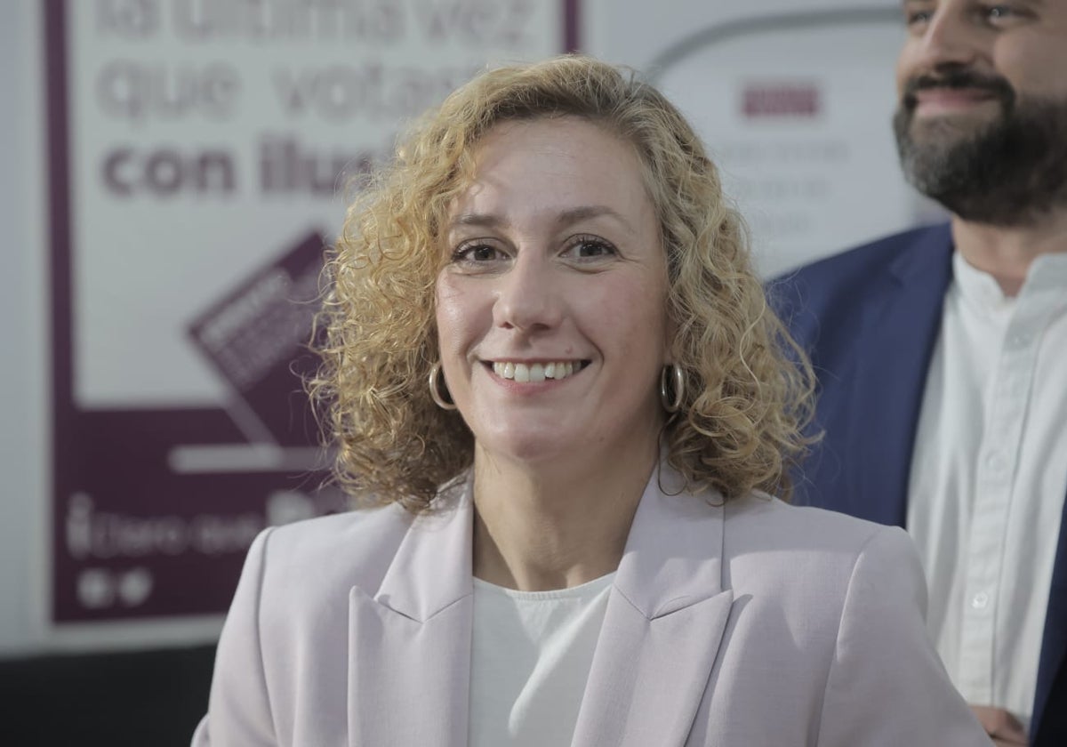 Susana Hornillos, a su llegada a la sede de Podemos
