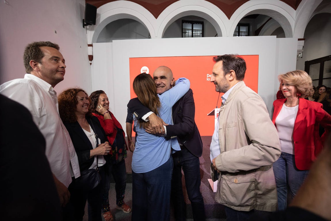 La noche electoral en la sede del PSOE, ubicada en la calle San Vicente
