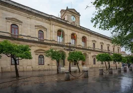Un vacío de transición en el Ayuntamiento de Sevilla