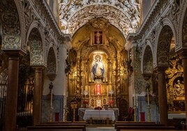 Patrimonio aprueba la restauración del ábside y el retablo mayor de la iglesia de Santa María la Blanca de Sevilla