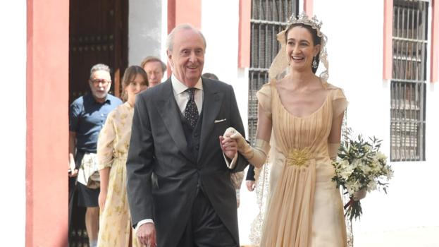 El Duque de Segorbe con su hija en la boda este sábado