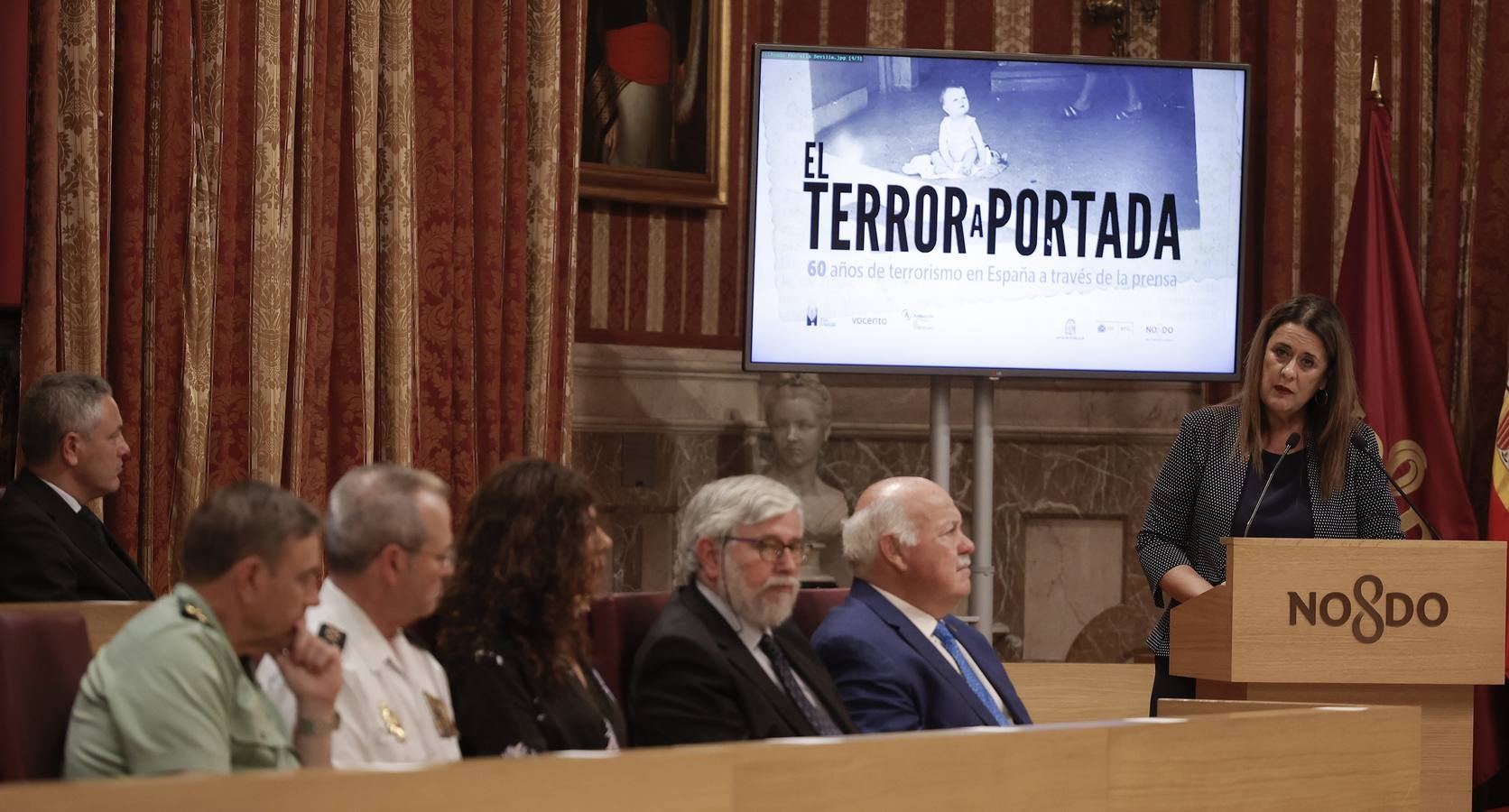 Inauguración de la muestra  'El terror a portada. 60 años del terrorismo en España a través de la prensa' en el Ayuntamiento de Sevilla